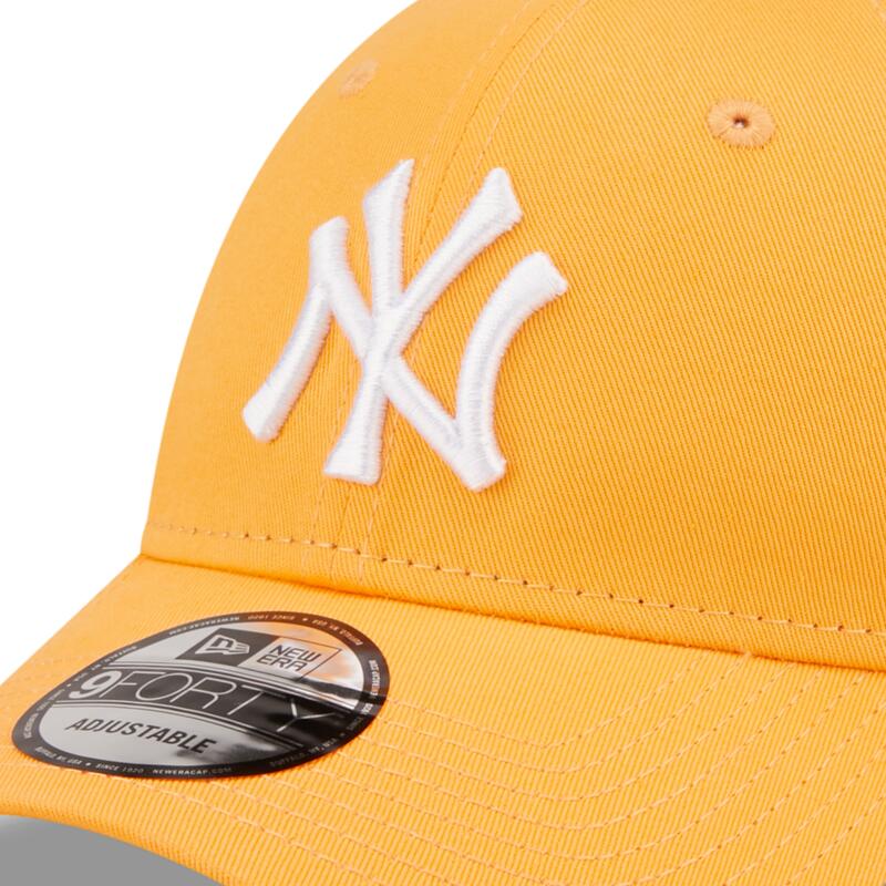 Boné New York Yankees Essencial Laranja New Era