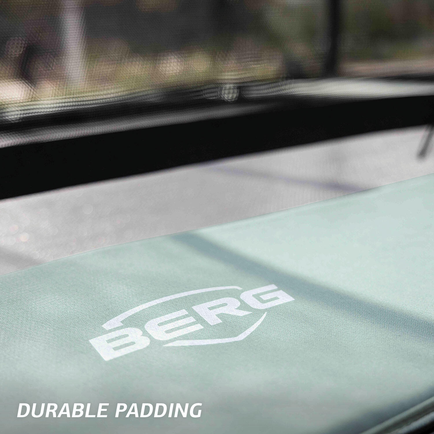 Trampoline BERG Champion ECO FlatGround rect. 410x250 Vert 4/8
