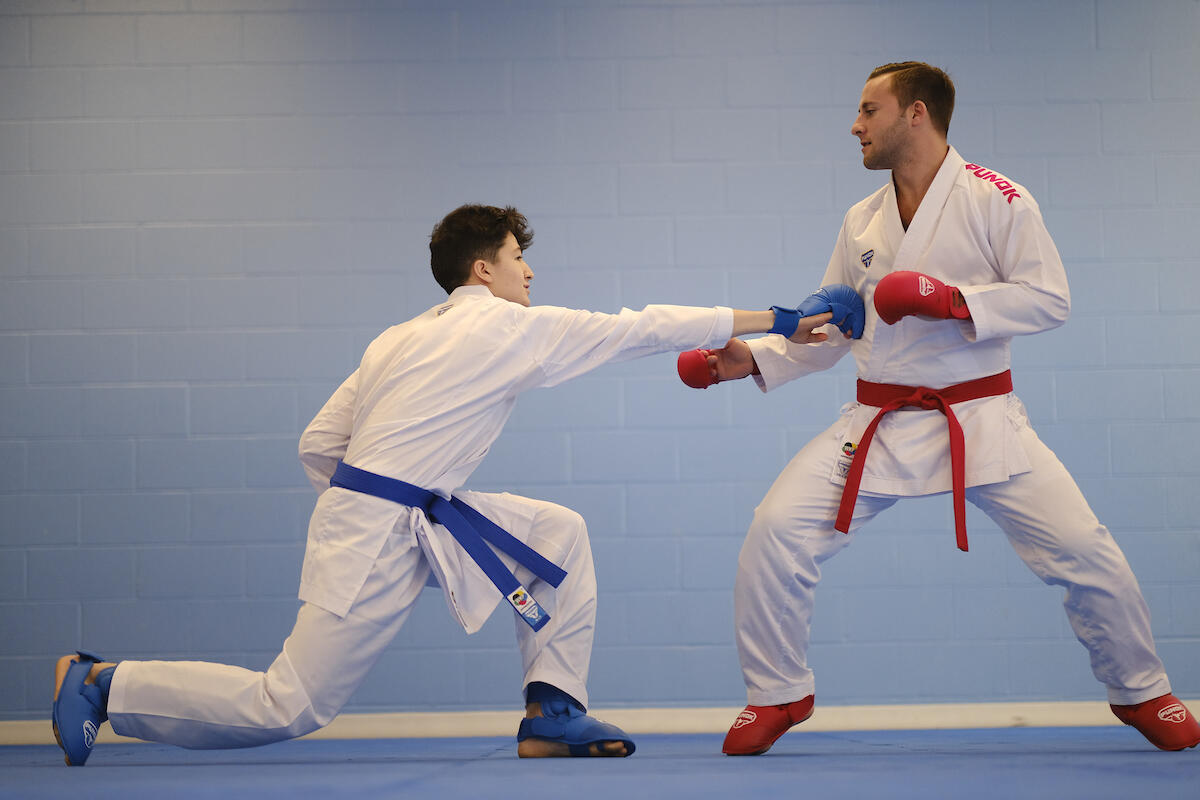 Guantes Karate Adulto Rojo Azul WKF Aprobado Punok 4/4