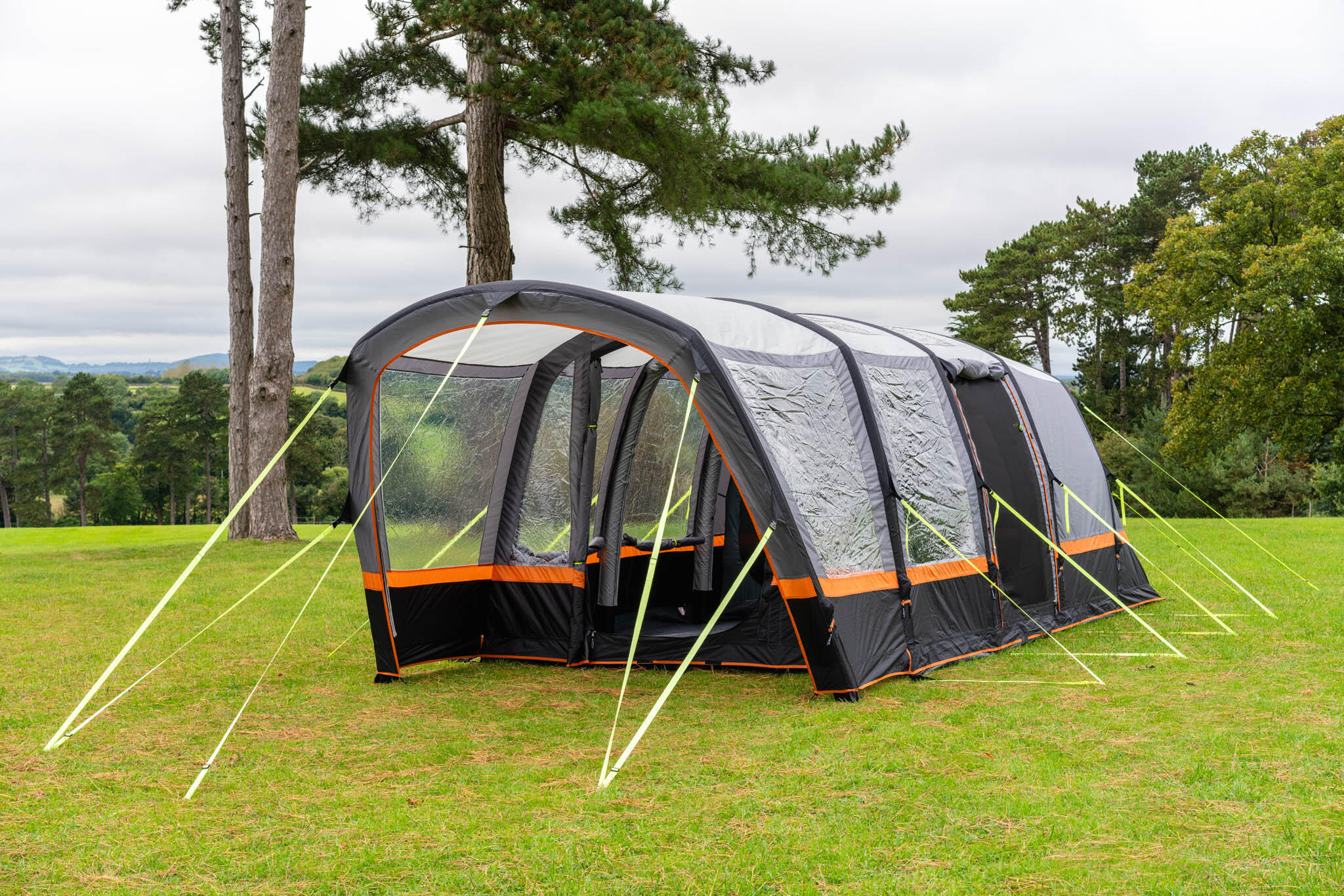 OLPRO Blakedown Breeze 4 Berth Inflatable Tent 2/7