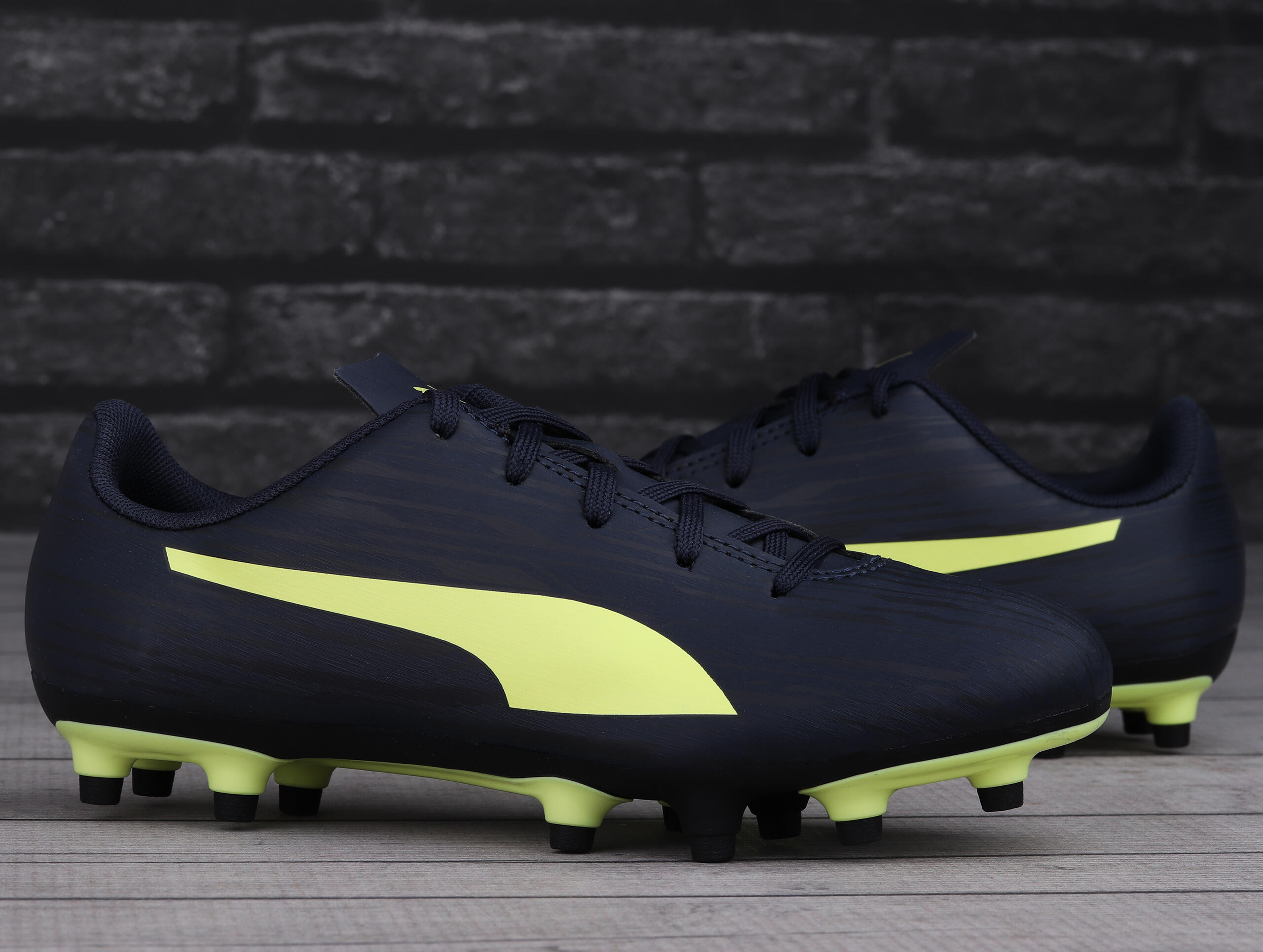 Botas de fútbol Puma Rapido III FG/AG para niños en negro 2/7
