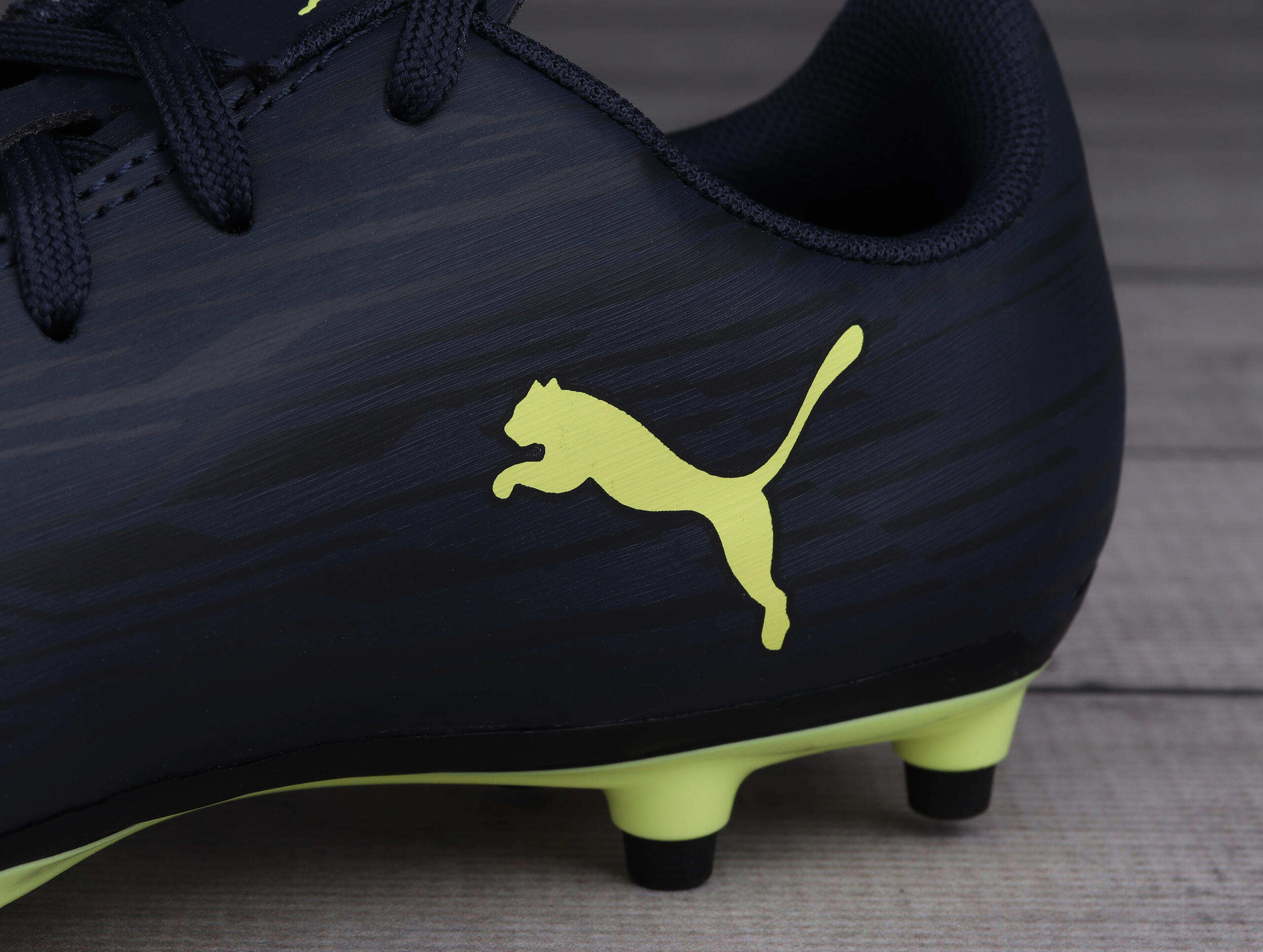 Botas de fútbol Puma Rapido III FG/AG para niños en negro 6/7
