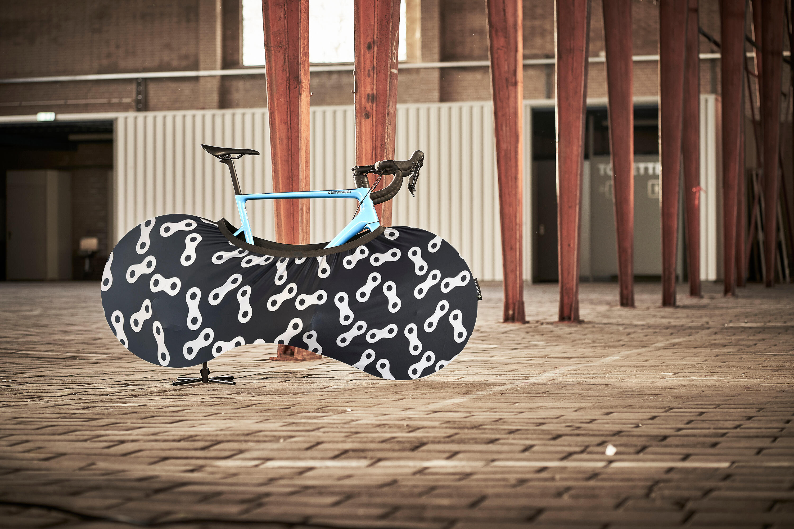 DS COVERS Wheel Bike Sock - design CHAINS 2/6