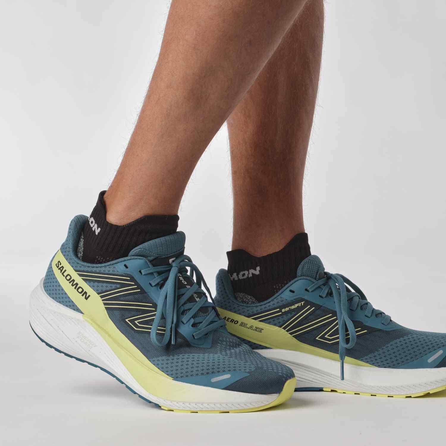 Asfaltowe buty do biegania dla mężczyzn Salomon Aero Blaze 2/7