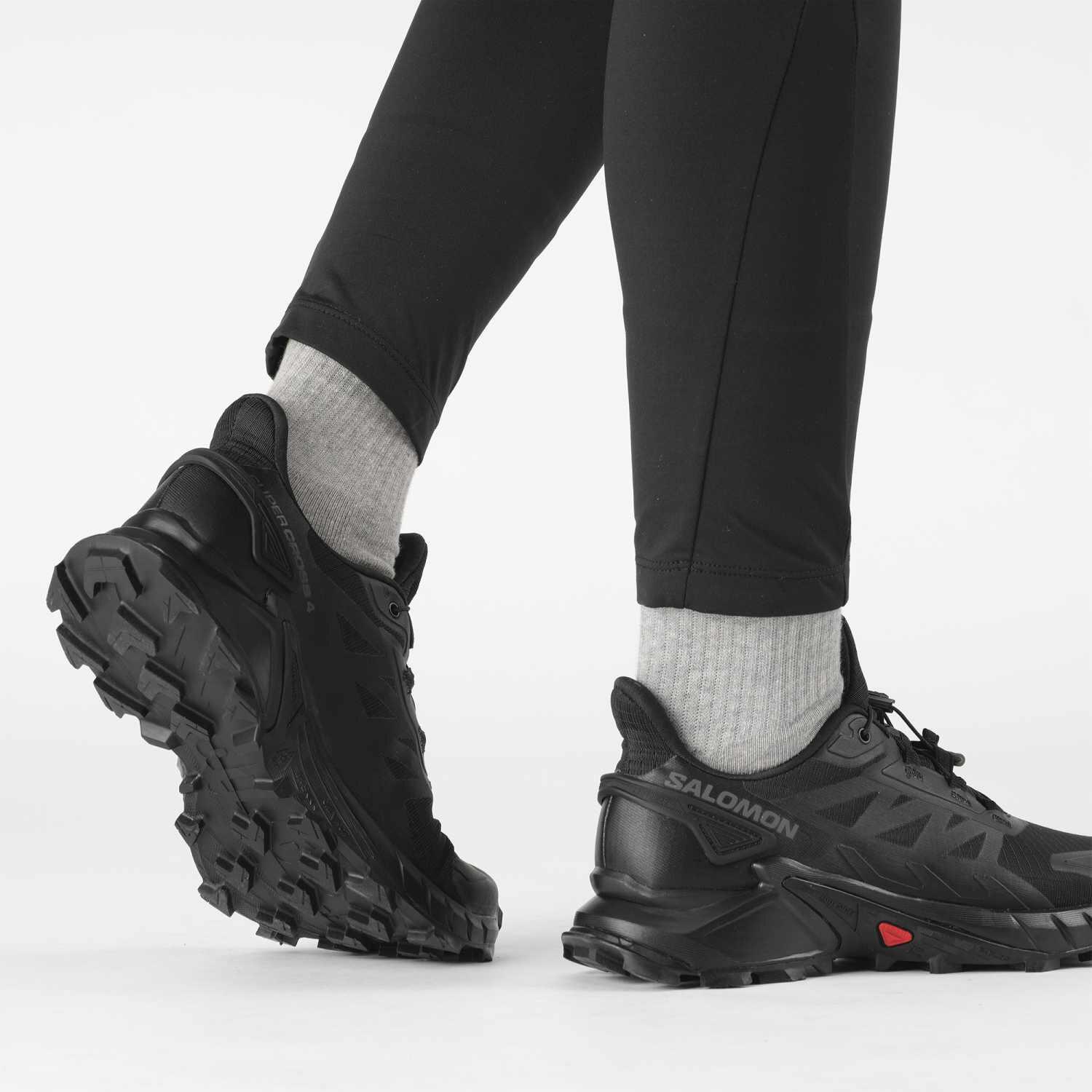 Zapatillas para unisex Salomon Supercross 4 en color negro 3/7