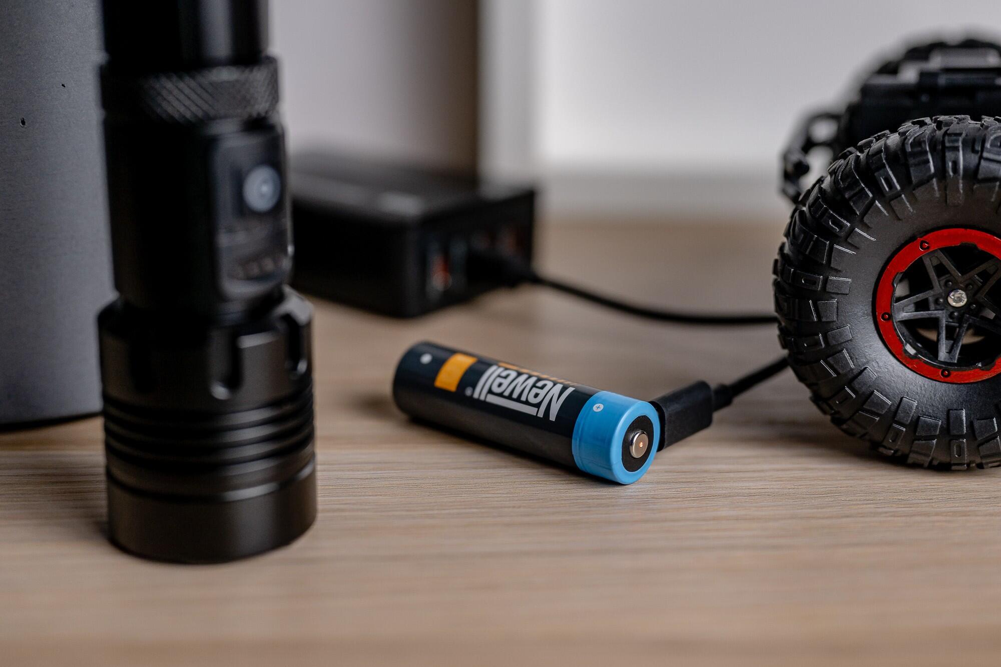 Akumulator Newell 18650 USB-C 2200 mAh 5/5