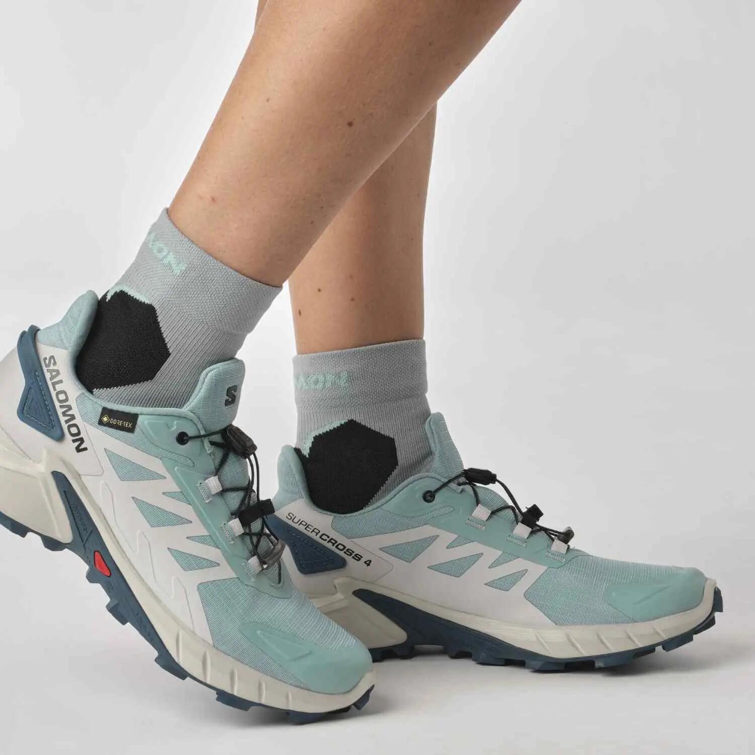 Damskie buty sportowe zaprojektowane do okazjonalnych aktywności w terenie SUPER 2/5