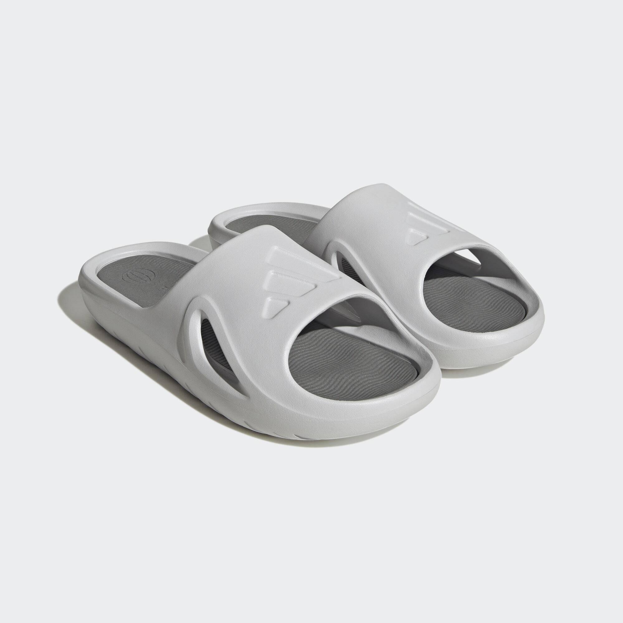 Adicane Slippers 5/7