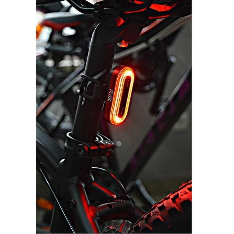 Rood Fietslamp Achterlicht - LED USB Oplaadbaar - 200 meter bereik