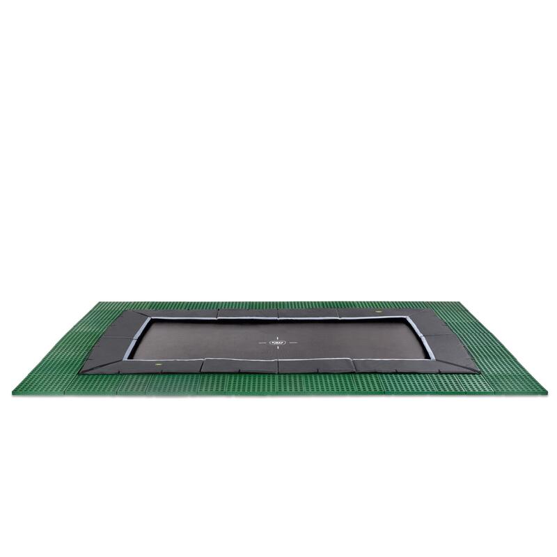 Dynamic groundlevel trampoline 305x519cm met Freezone veiligheidstegels