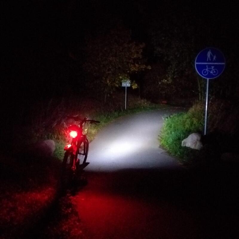 Feux pour vélo Feu avant blanc et feu arrière rouge 880 lumens