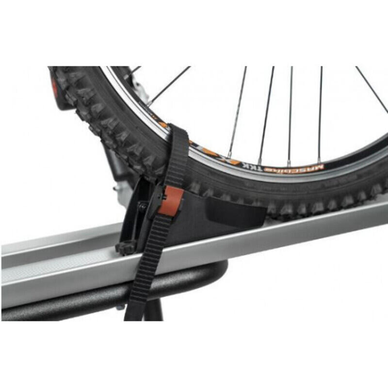 Menabo Stand Up 3 achterklep fietsendrager voor 3 fietsen 2/5