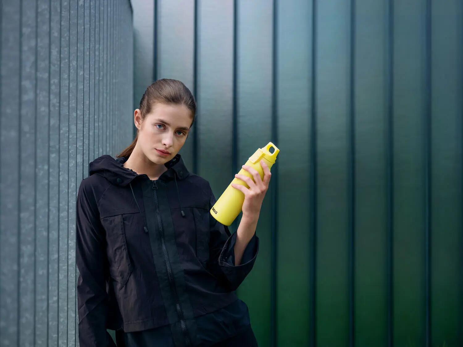 Gourde SIGG H&C ONE Light Ultra Lemon 0.55L isotherme 3/6