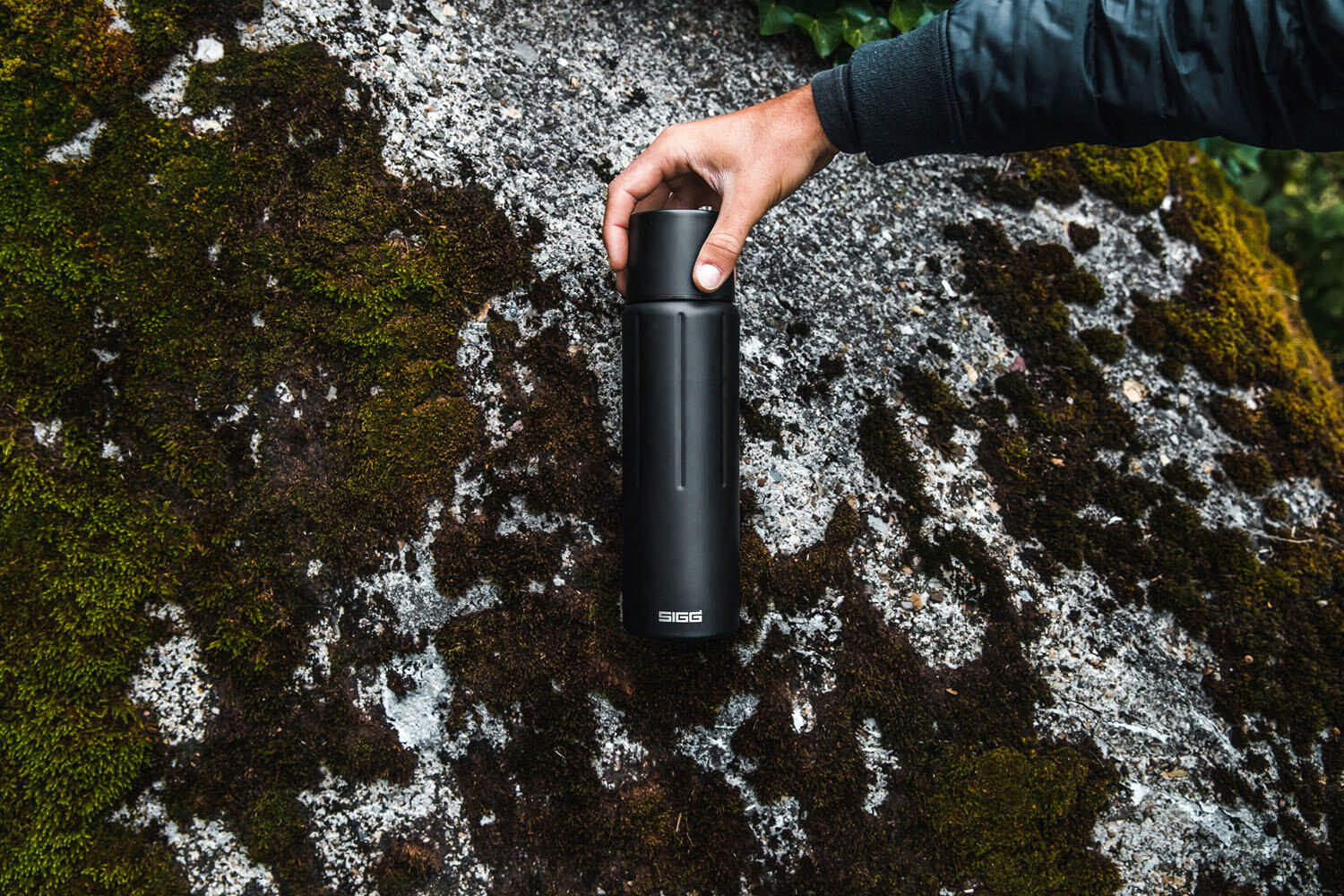 Gourde SIGG Gemstone IBT Obsidian 1,1L isotherme étanche 4/6
