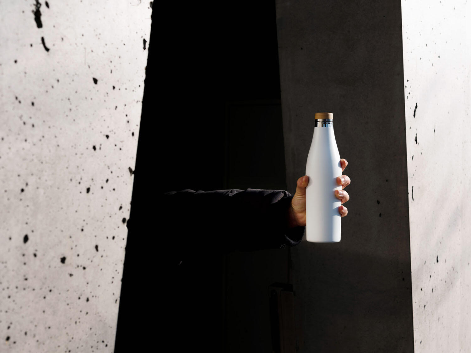 Gourde SIGG Meridian White 0.5L isotherme 3/5