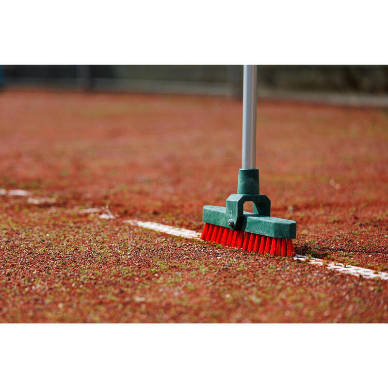 Borstel voor tennisbaanlijnen