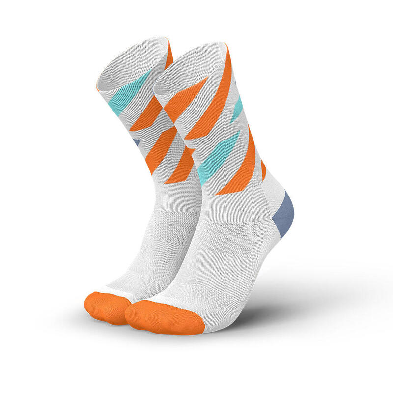 超輕透氣高筒跑步運動襪 - 白色/橙色