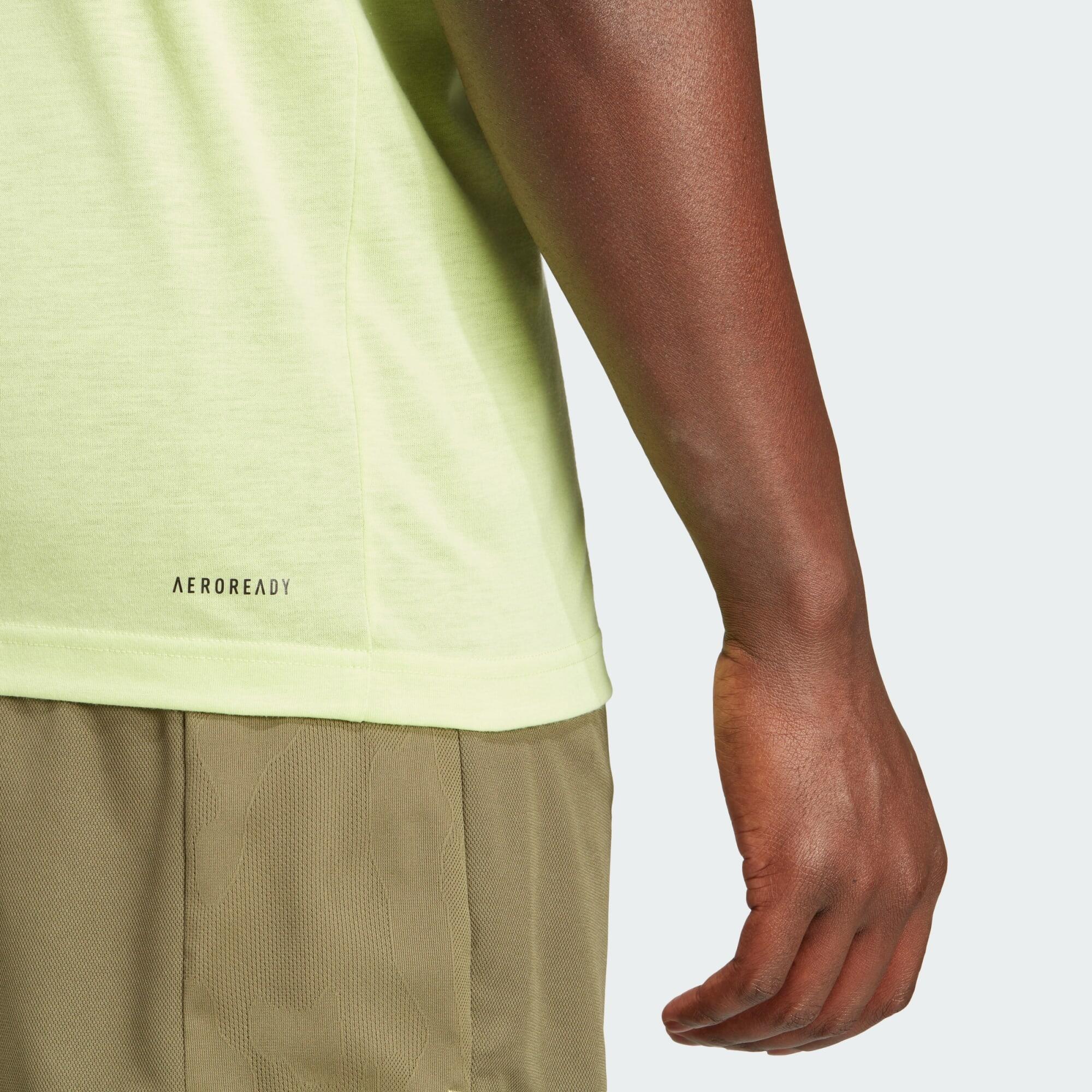 T-shirt de training graphique Train Essentials Seasonal 5/5