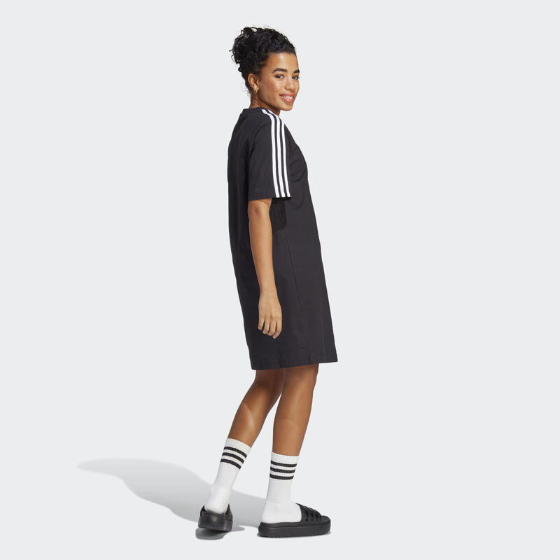 Sukienka sportowa Adidas Essentials 3-Stripes Single Jersey Boyfriend Tee Dress
