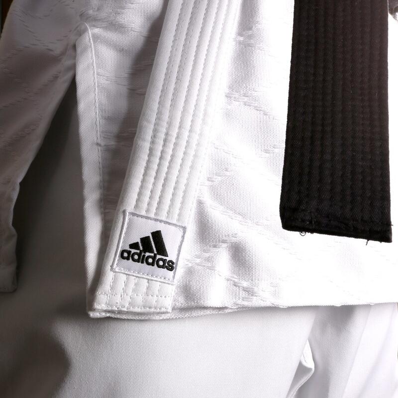 Adidas J690 Quest Judo Kimono met zwarte strepen