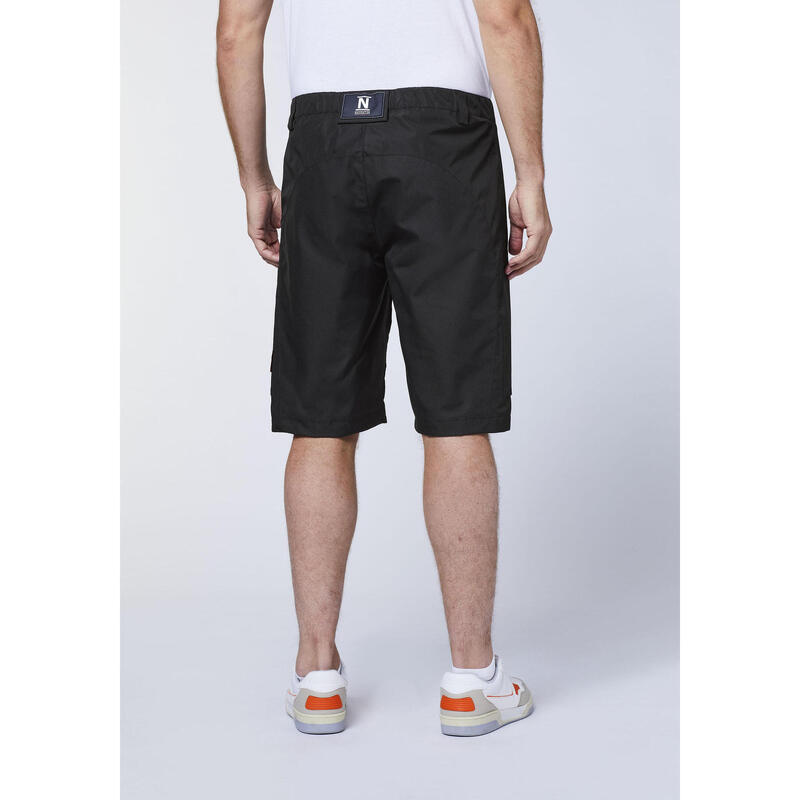 Segel-Shorts mit reflektierendem Koordinatenprint