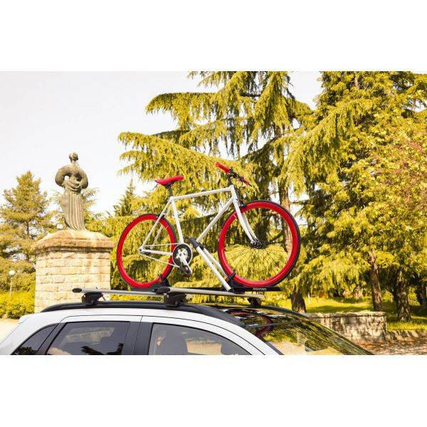 Suport bicicleta Menabo Juza cu prindere pe bare transversale