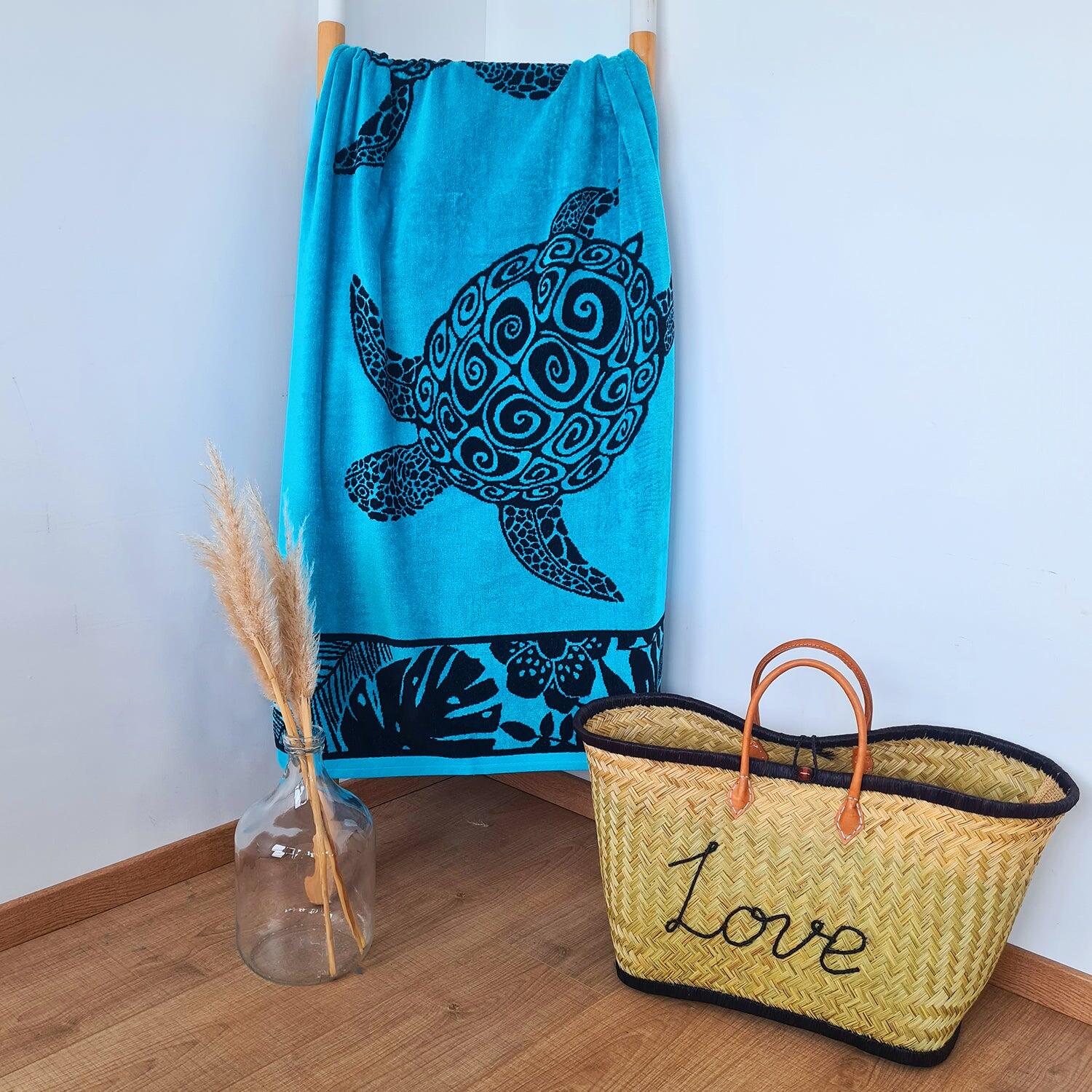 Toalla de playa Jacquard Lagao 90x170 400g/m² con funda de terciopelo 2/3