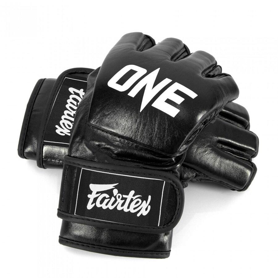 【値下交渉受付中】Fairtex ブラック14oz Full face boxing headgear Fairtex HG14 we ship from Thailand