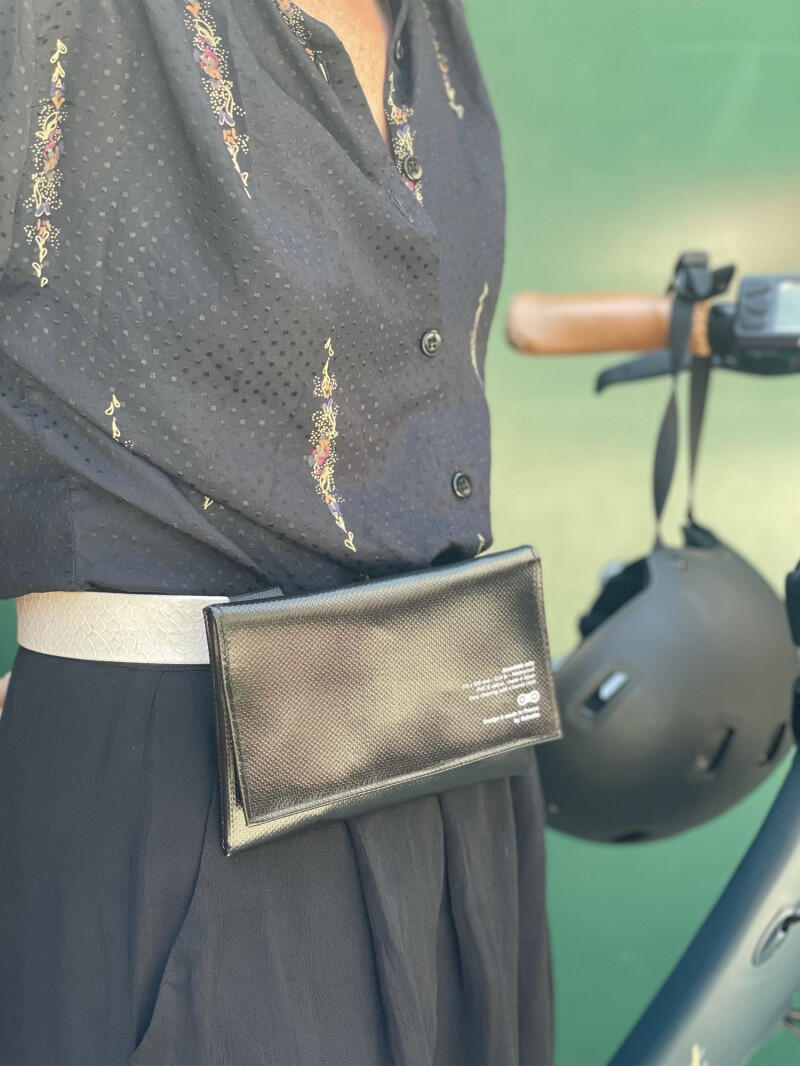 RAINETTE La Véloche - Pochette-sacoche vélo en PVC, fabriquée en France. 3/5