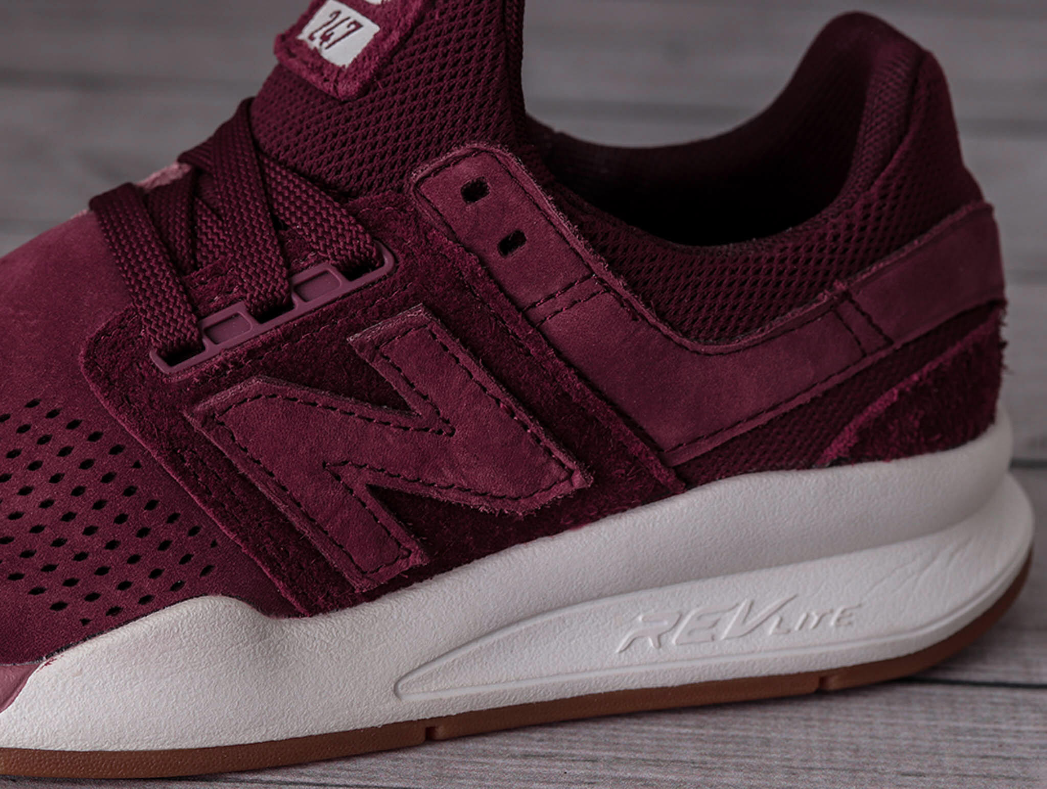 Damskie sportowe buty do chodzenia NEW BALANCE 6/7