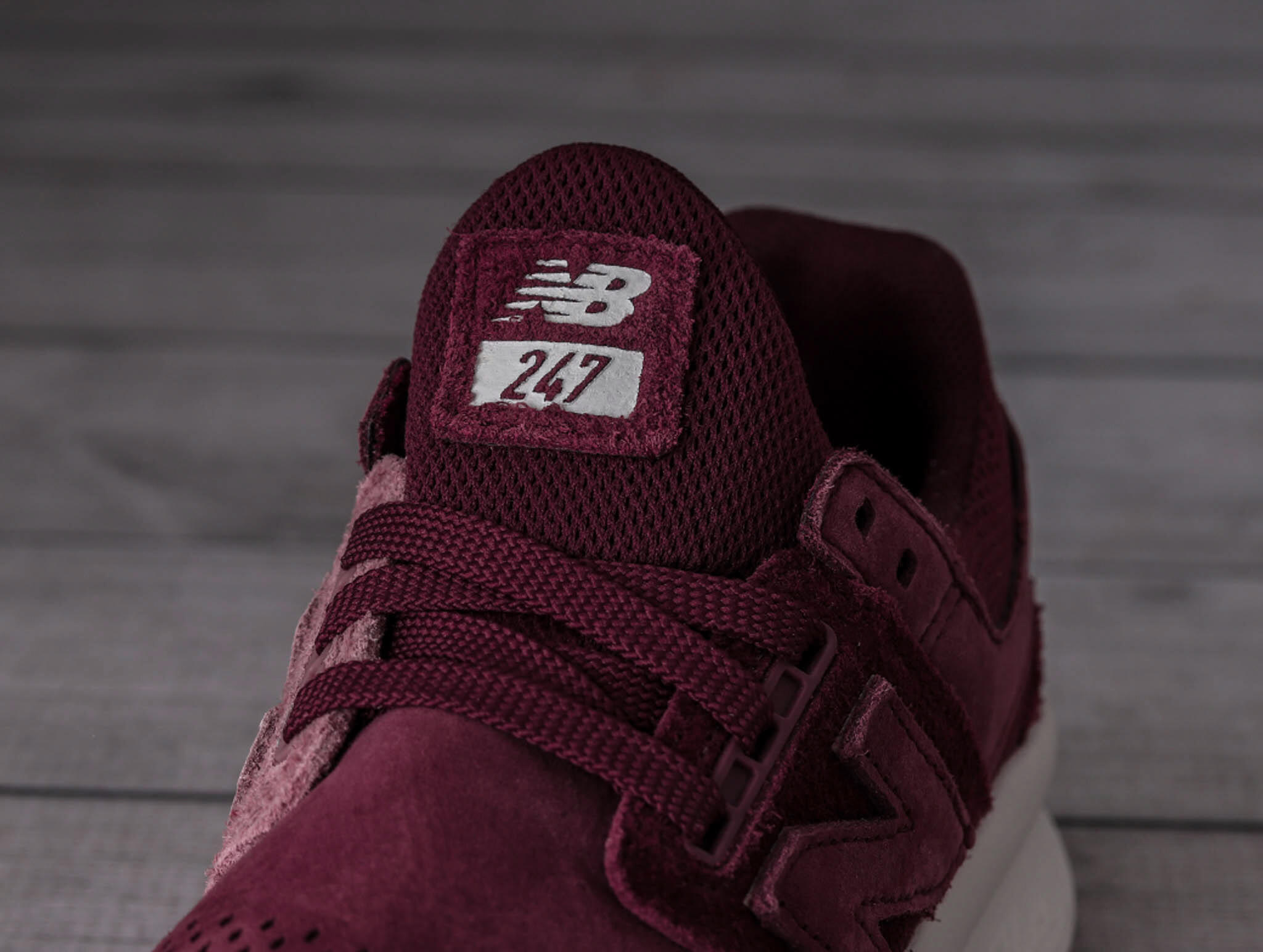 Damskie sportowe buty do chodzenia NEW BALANCE 5/7