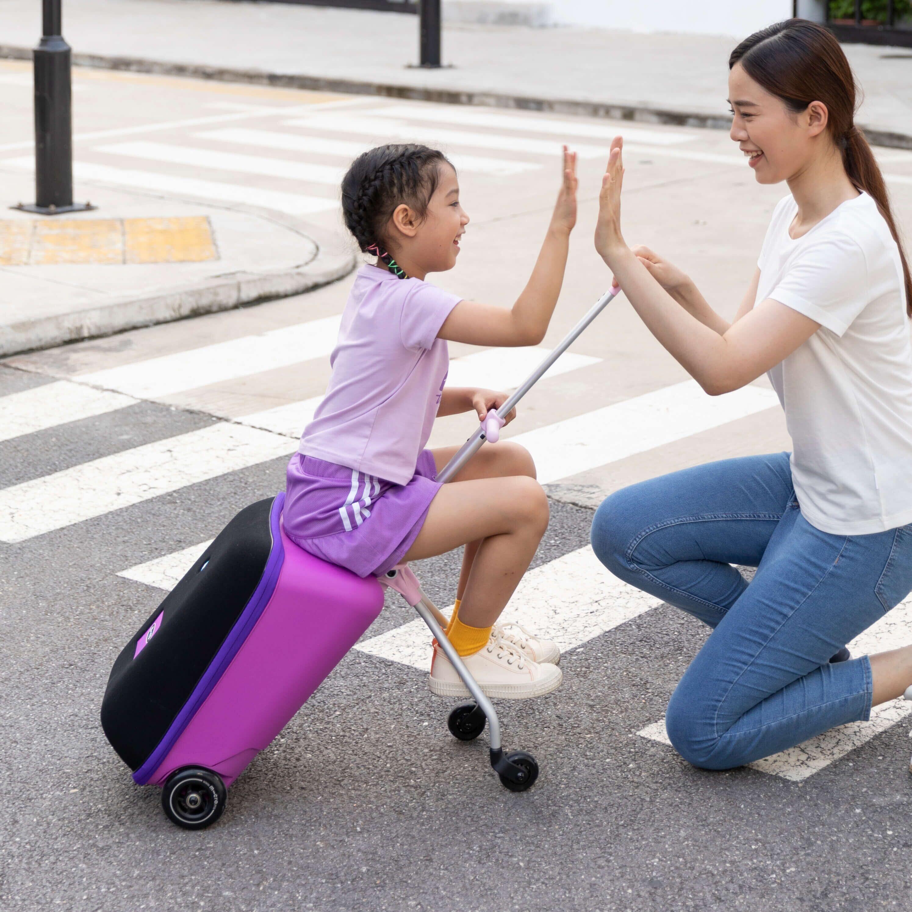 Micro Luggage Trike Scooter: Violet Pink 6/7