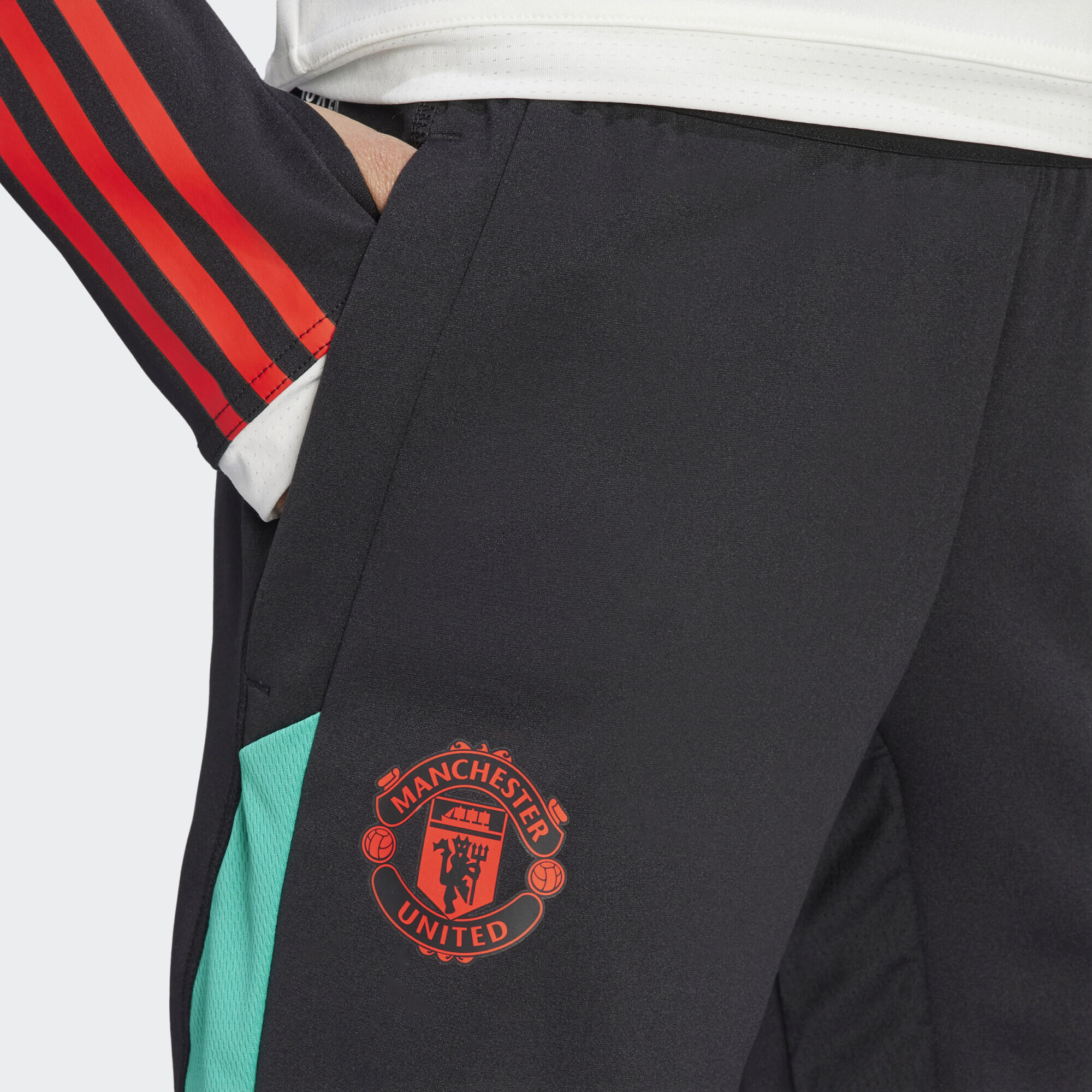 Manchester United Training Trousers Human Race x Pharrell  Dark GreyOnix  LIMITED EDITION  wwwunisportstorecom