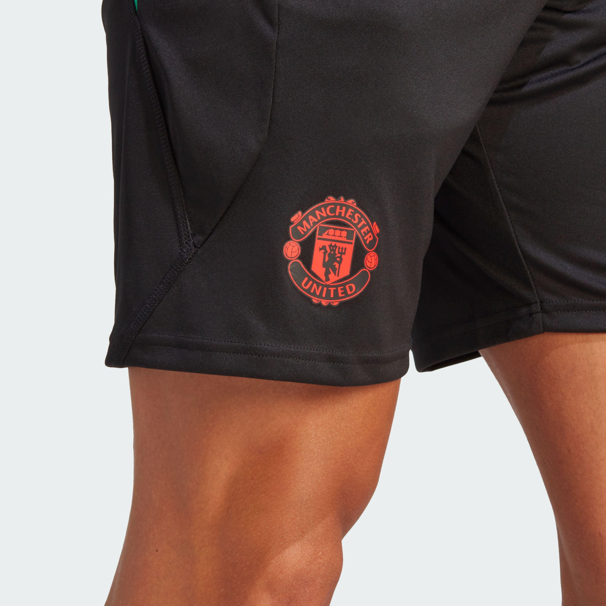 Manchester United Tiro 23 Training Shorts 4/5