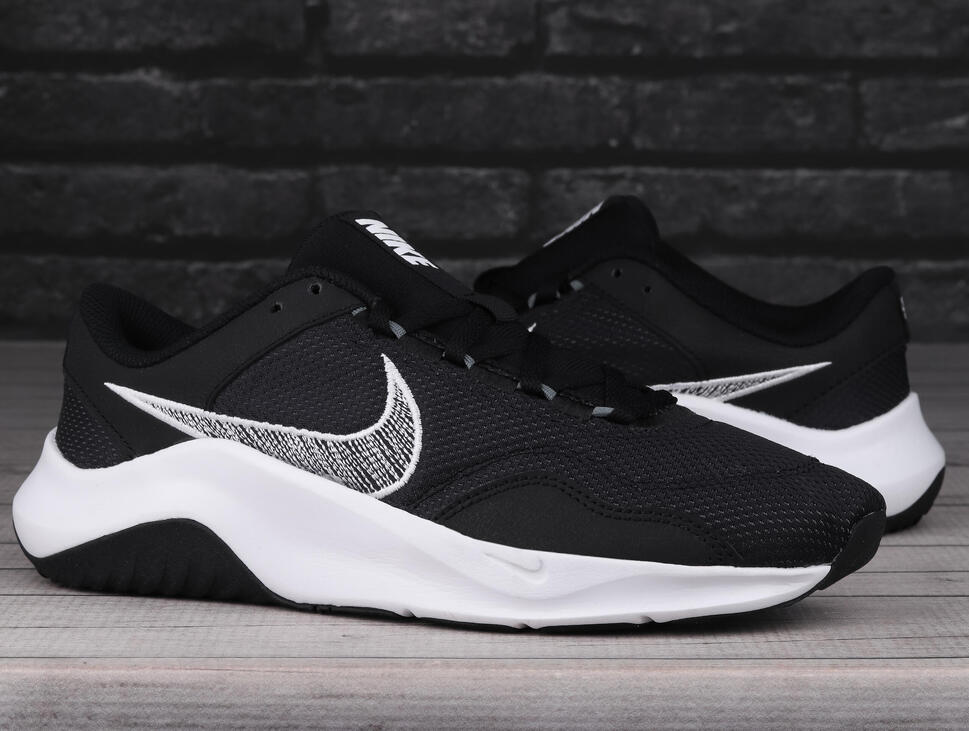 Buty męskie sportowe treningowe NIKE LEGEND ESSENTIAL 3 NN
