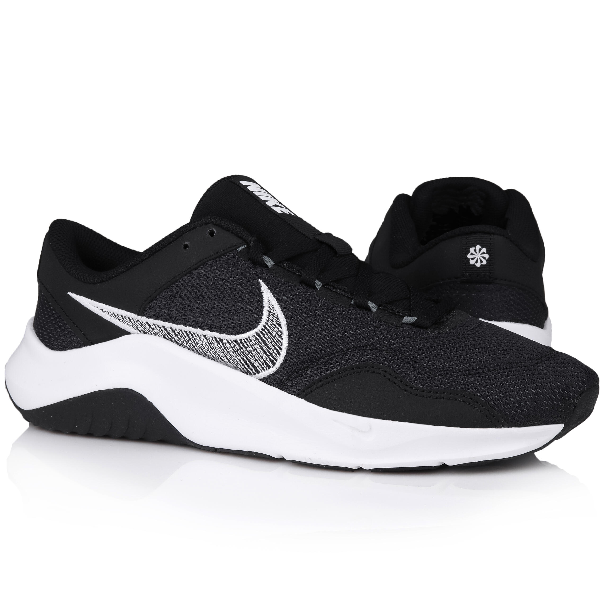 NIKE picture