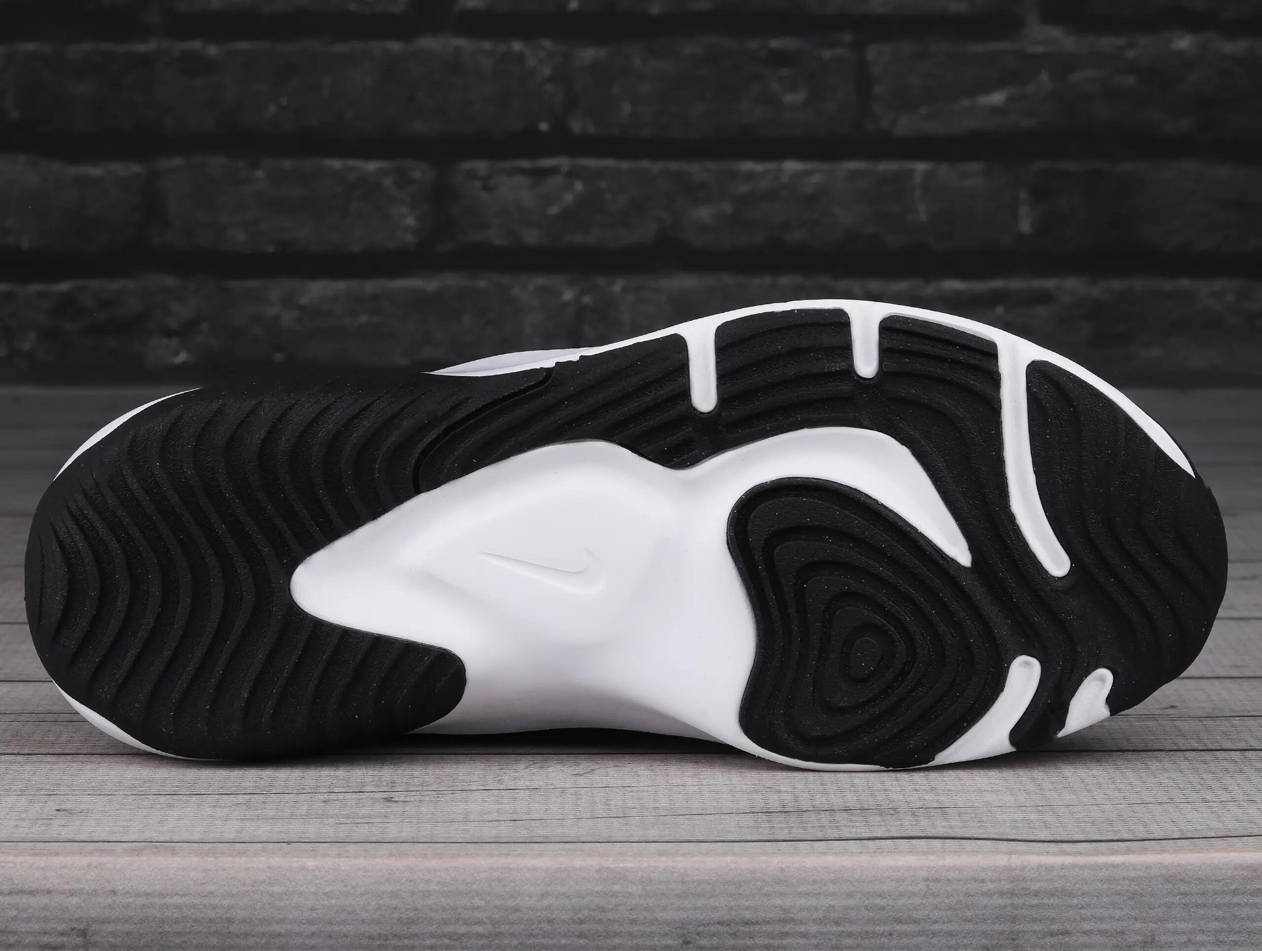 Buty męskie sportowe treningowe NIKE LEGEND ESSENTIAL 3 NN 4/7