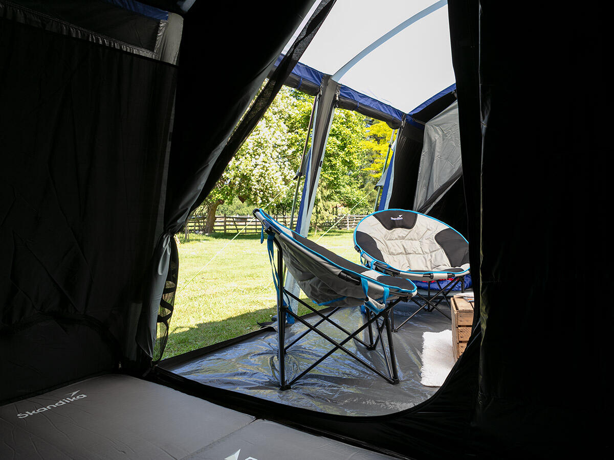 Tweedehands - Tunneltent Montana 8 Sleeper – 3 donkere Slaapcabines 3/7