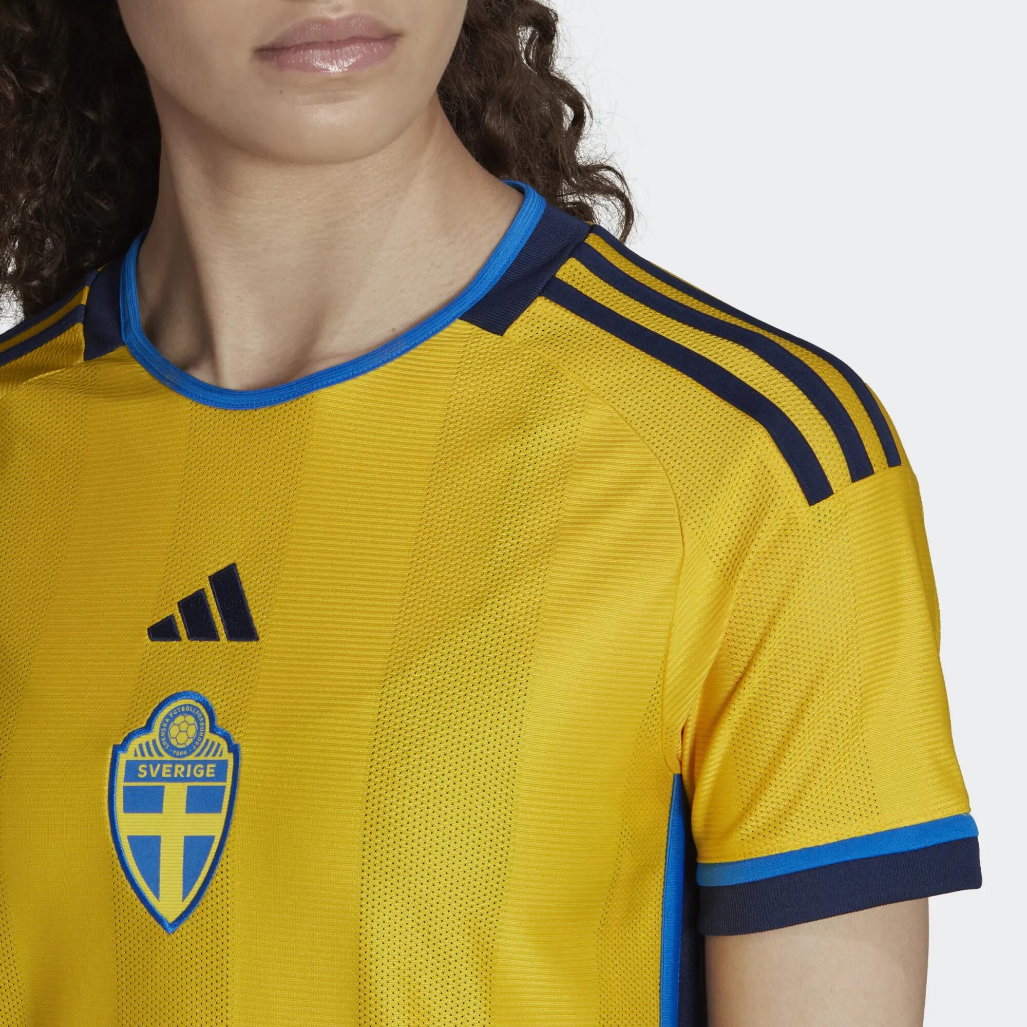 Sweden 22 Home Jersey 4/6