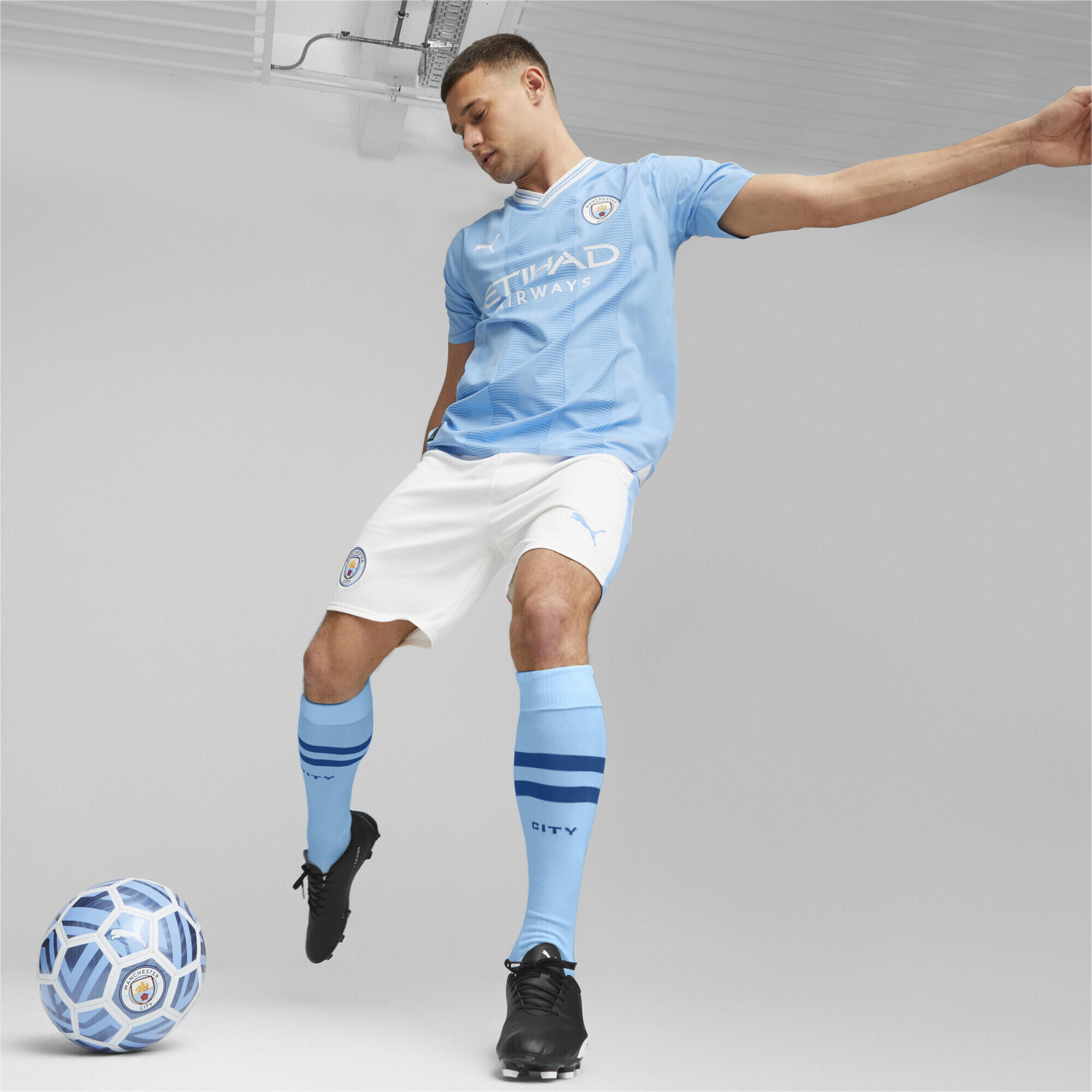 Short 23/24 Manchester City PUMA White Team Light Blue 3/7