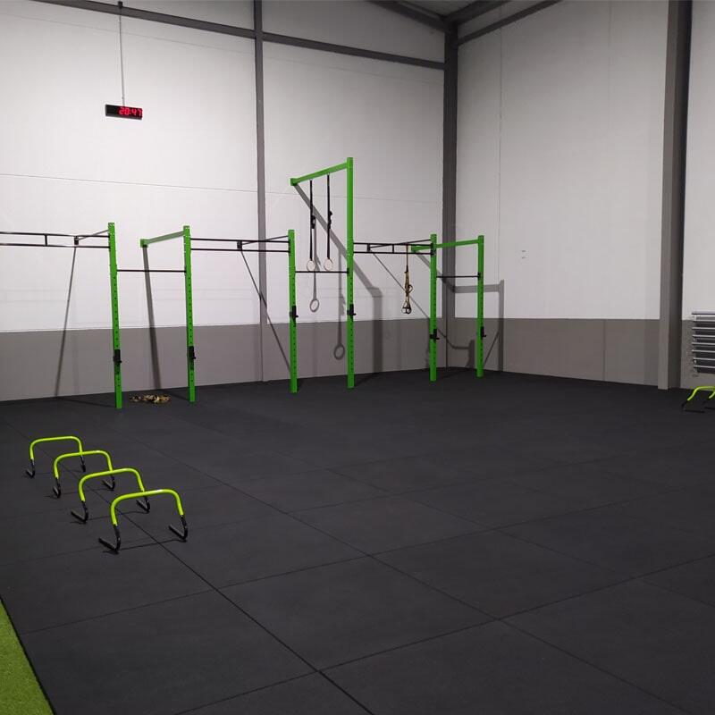 Suelo de gimnasio en loseta de caucho 1x1m  Viok Sport 15mm 3/4