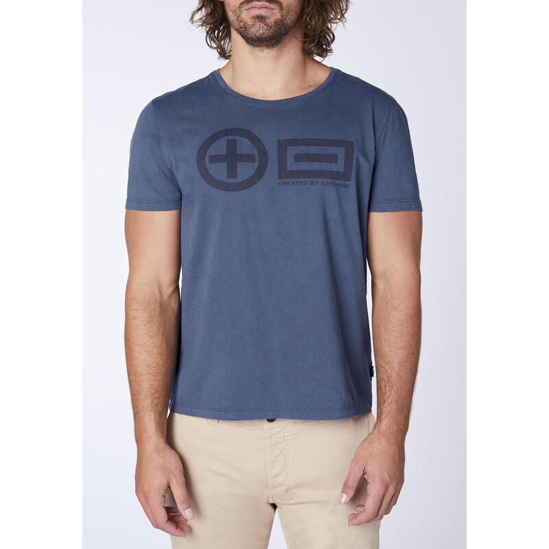T-Shirt im label-typischen Design