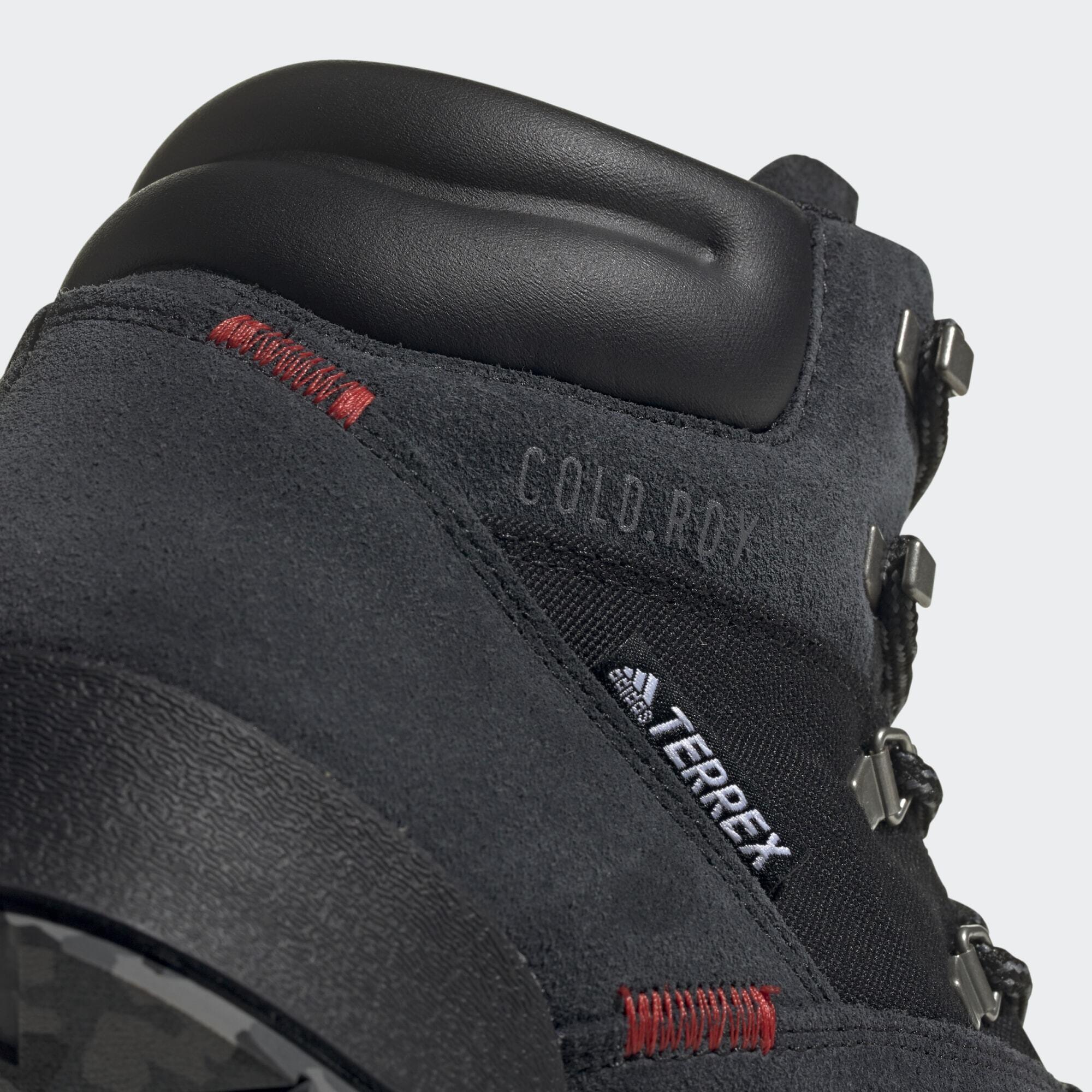 Terrex Snowpitch hiking boot COLD.RDY