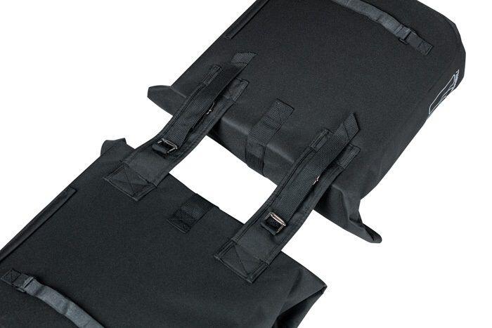 Sacoche de porte-bagages vélo réfléchissant avec scratch polyiester Basil City 7/7