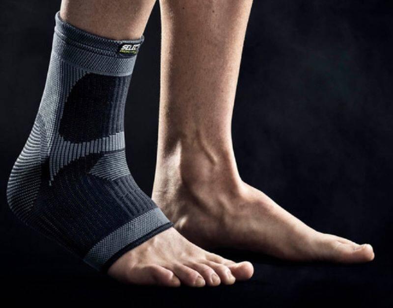 Opaska ochronna kompresyjna na kostkę męska Select Profcare thumbnail