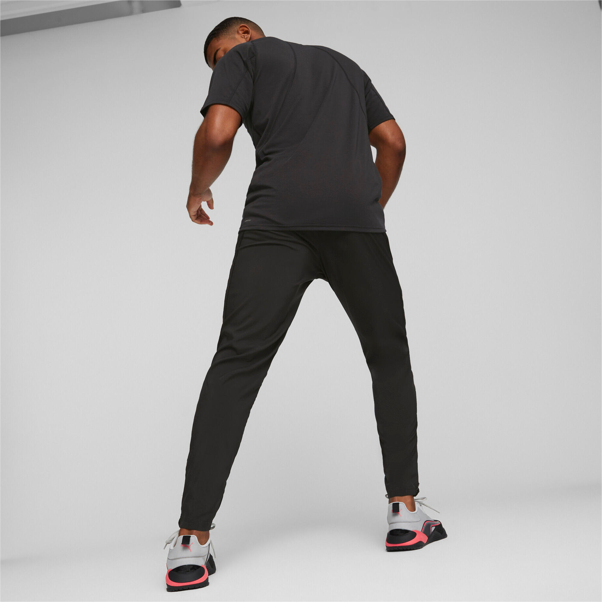 Jogging Puma Fit Woven 2/7