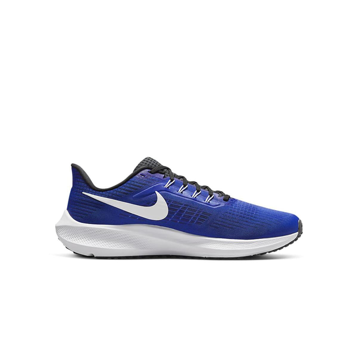 NIKE picture