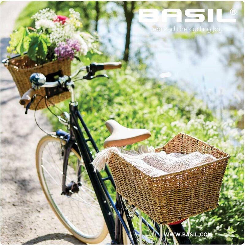 BASIL Tylny kosz rowerowy „Cento Rattan Look” z trawy morskiej