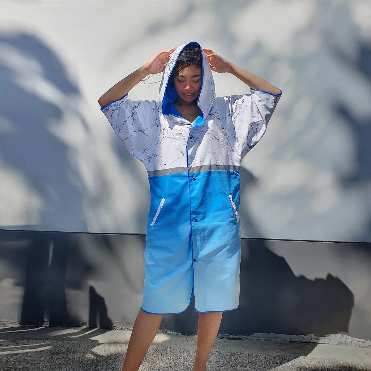Adult Unisex UPF 50 Windproof Quick drying Microfiber Beach Poncho White Blue