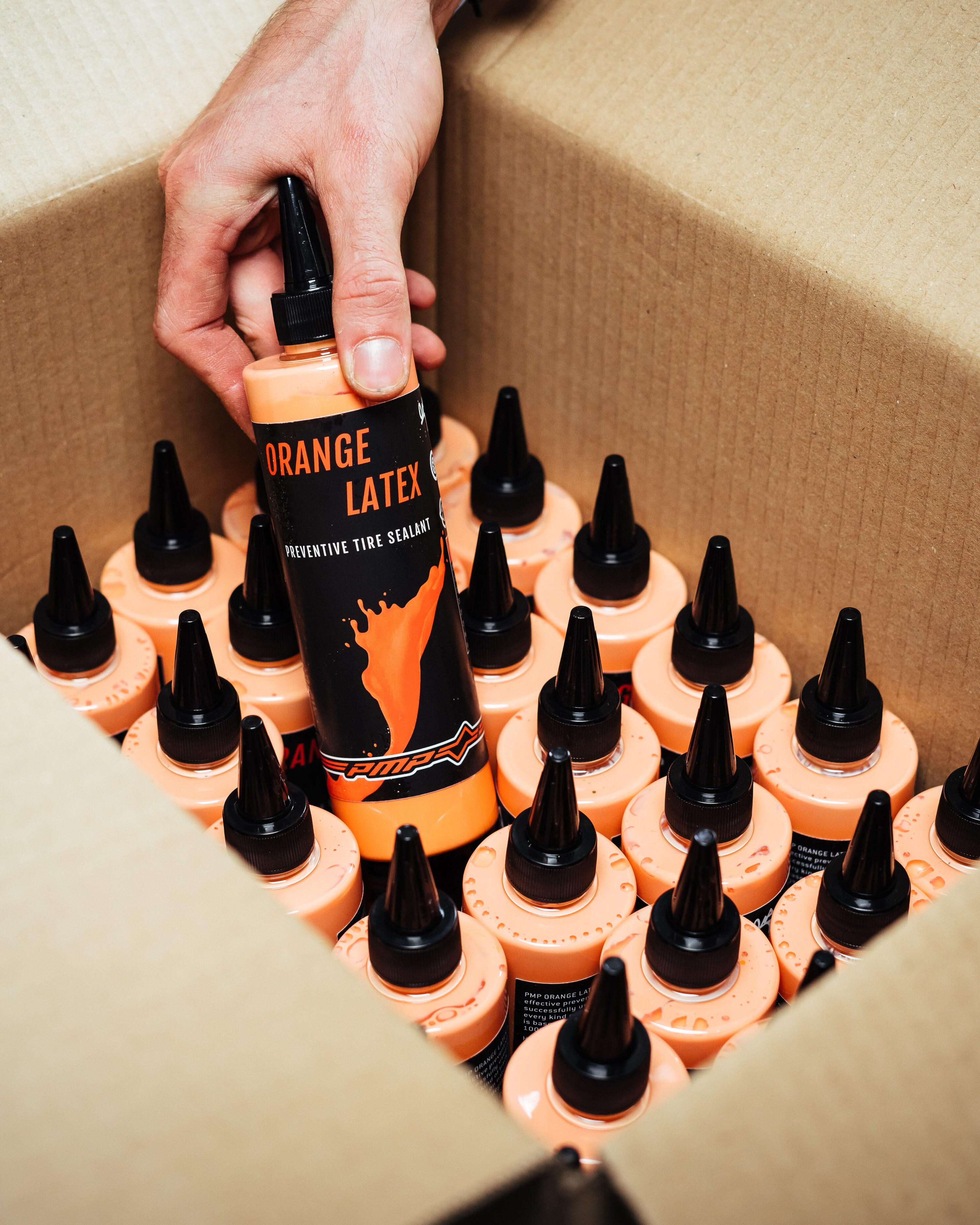 Liquide préventif d'étanchéité anti-crevaison tubeless - PMP orange latex 4/7